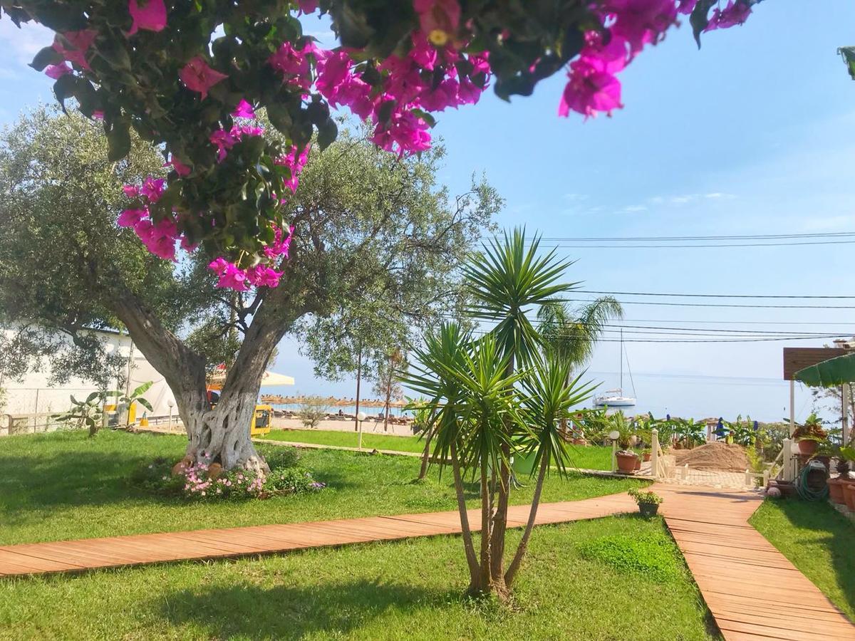 Hotel Jon Dhermi Ngoại thất bức ảnh