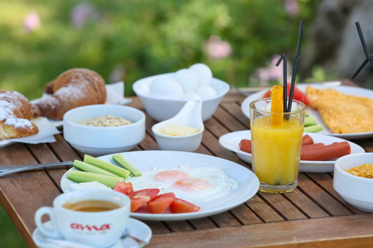 Hotel Jon Dhermi Ngoại thất bức ảnh